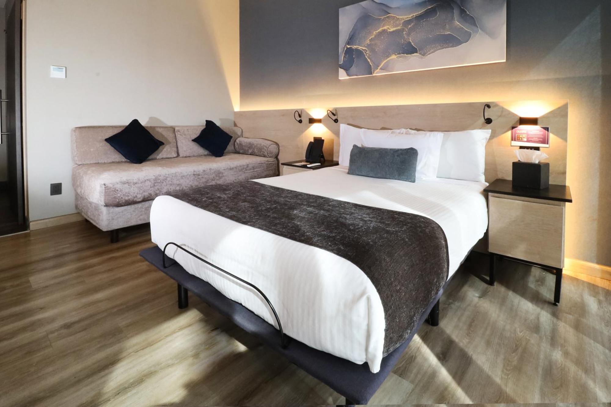 Quartz Hotel & Spa Тихуана Стая снимка