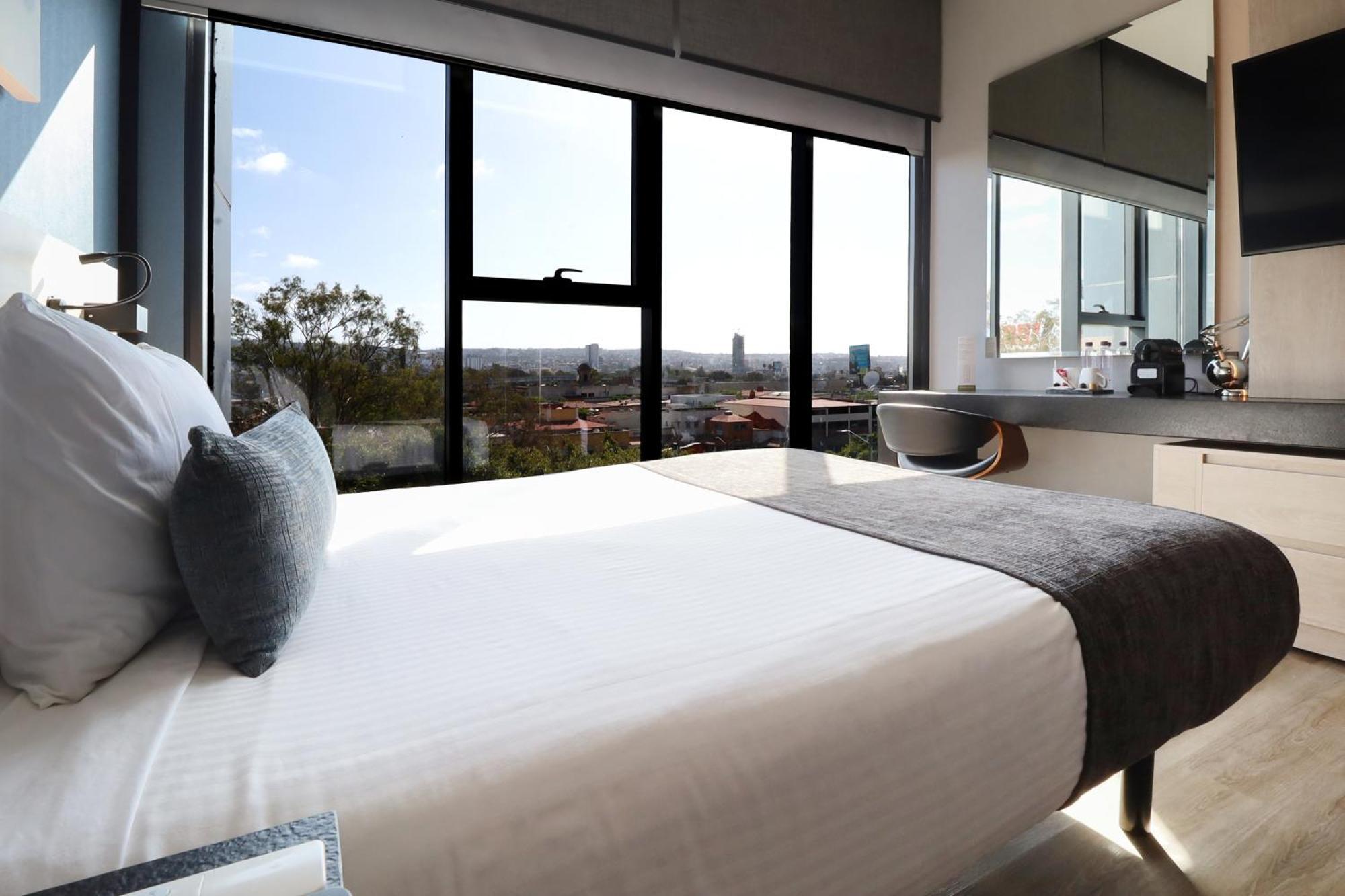 Quartz Hotel & Spa Тихуана Стая снимка