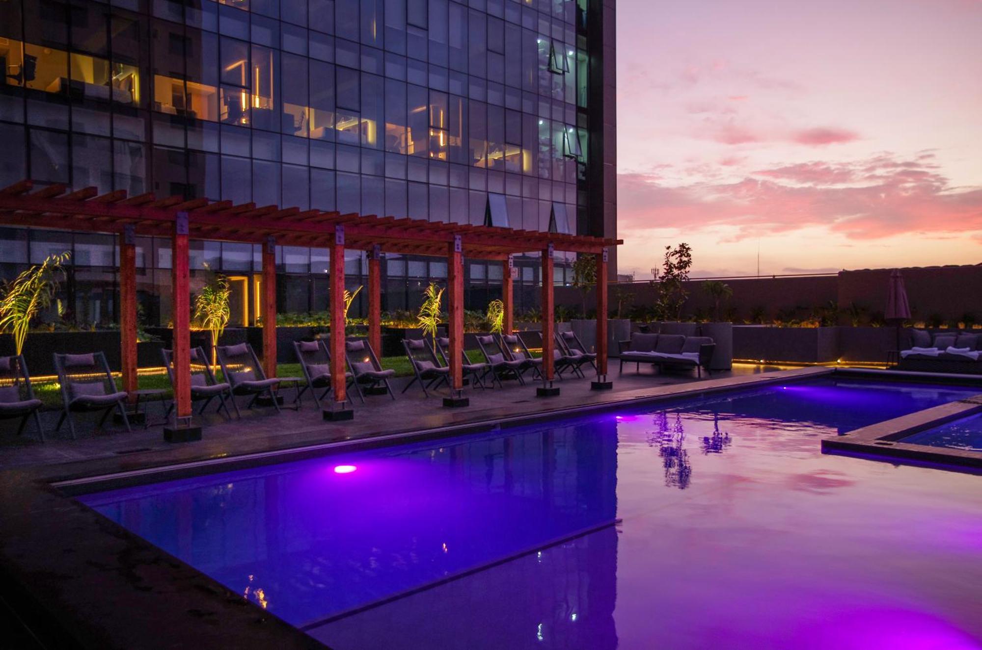 Quartz Hotel & Spa Тихуана Екстериор снимка